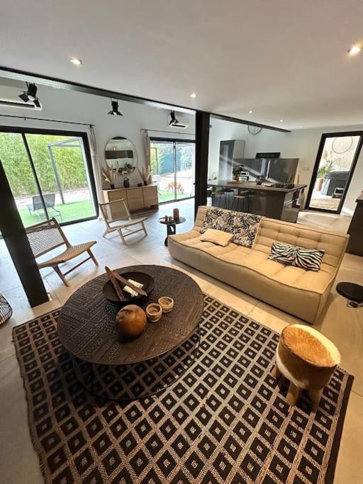 Superbe Maison Avec Jacuzzi Ventabren Dış mekan fotoğraf